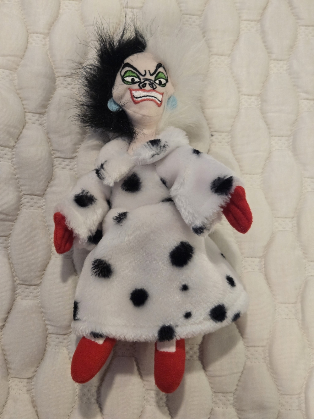101 Dalmations Small Cruela Deville Plush Coat Vintage Collectable White Black